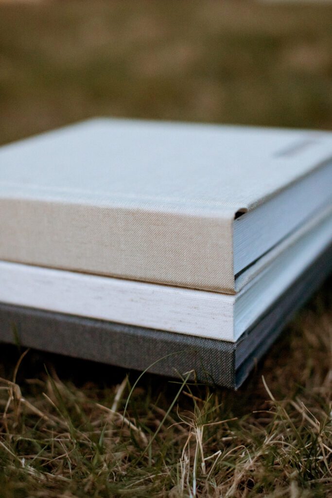 A wedding album cover and spine made of linen.
